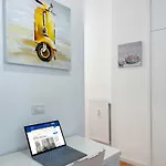 Appartamento Piramide 2 Bedrooms & 2 Bathrooms *