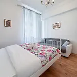 Piramide 2 Bedrooms & 2 Bathrooms *