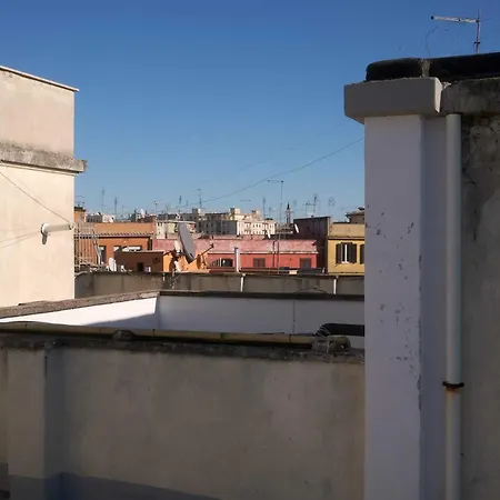 Piramide 2 Bedrooms & 2 Bathrooms * רומא