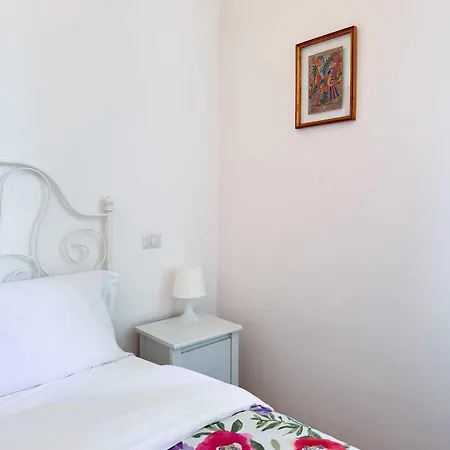 Piramide 2 Bedrooms & 2 Bathrooms רומא
