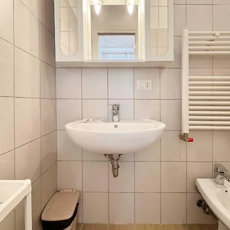 Piramide 2 Bedrooms & 2 Bathrooms