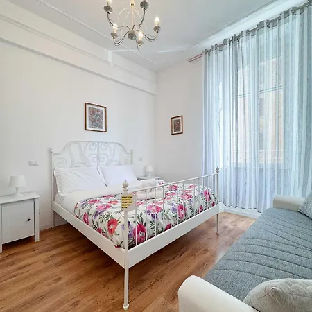 Piramide 2 Bedrooms & 2 Bathrooms * Róma